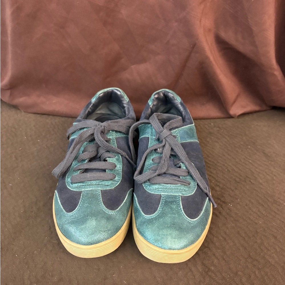 Tory Burch Suede Low Top Sneakers | Teal Blue | Women’s 9.5M | Style 32138306
